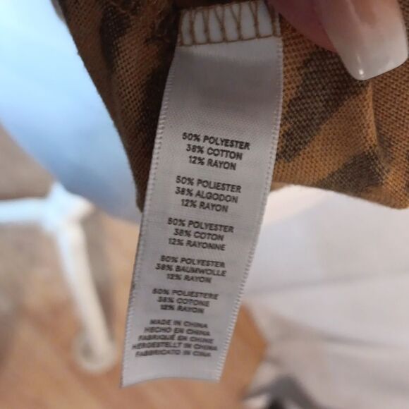 Leopard Print "Hustle & Heart" Graphic Tee - Picture 4 of 6